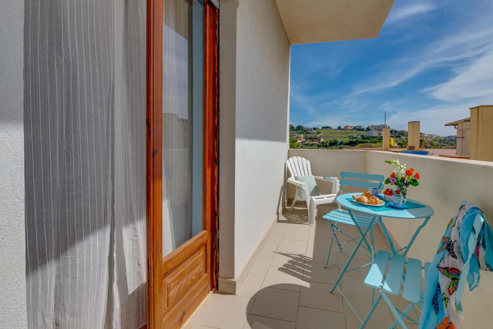 A'mari - - - 100mt Dalla Foggia - 100 Meters From The