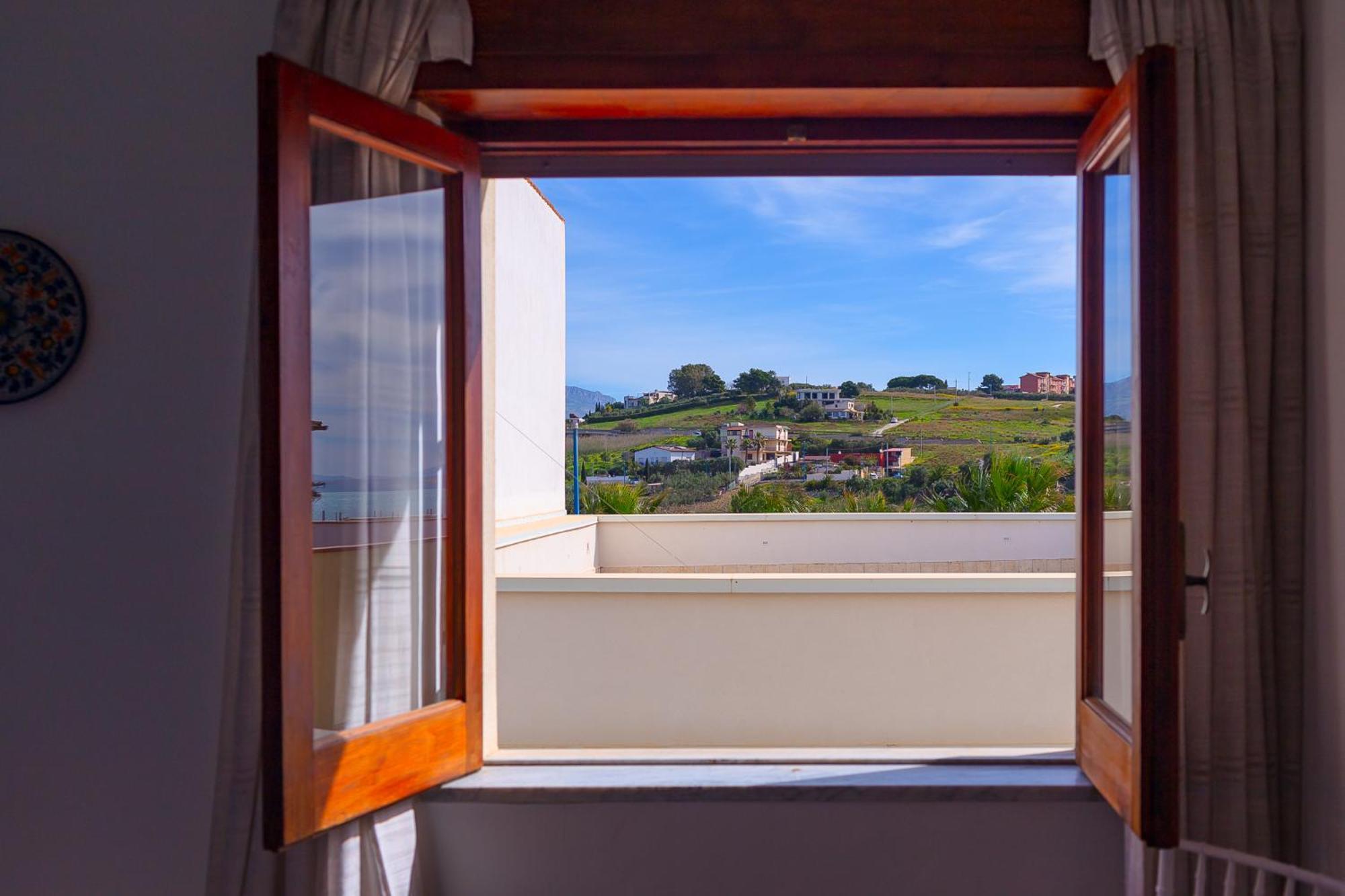 A'mari - - - 100mt Dalla Foggia - 100 Meters From The